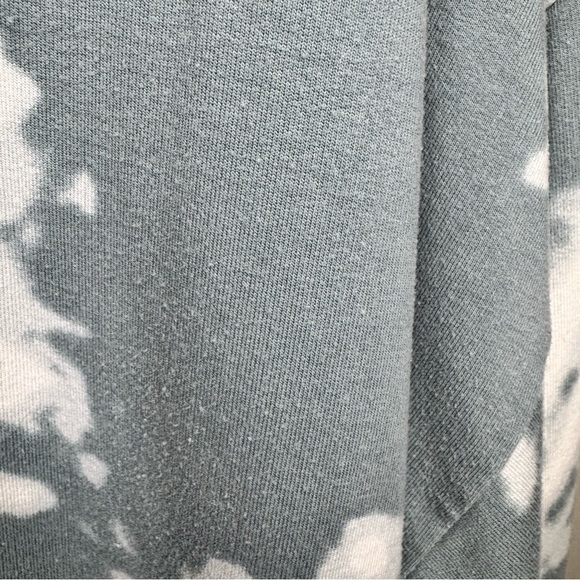 Athleta Balance Printed Tie Dye Hoodie Sweatshirt Size Medium - Picture 8 of 10